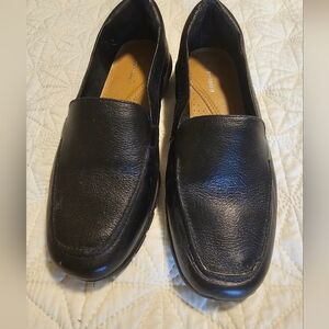 Easy Spirit Women's Black Leather Loafers